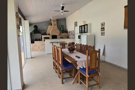 Casa à venda com 542m², 4 quartos e 4 vagas
