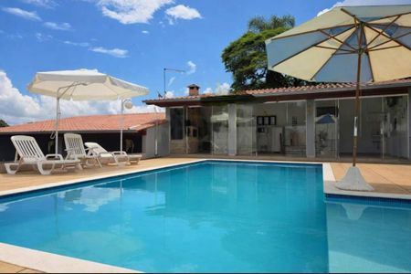 Casa à venda com 542m², 4 quartos e 4 vagas