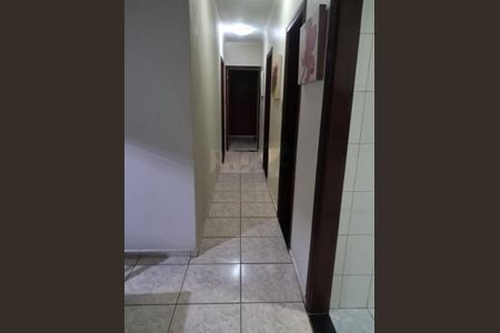 Casa à venda com 191m², 3 quartos e 3 vagas