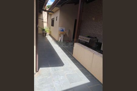 Casa à venda com 191m², 3 quartos e 3 vagas