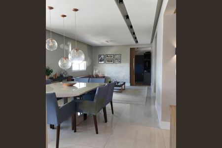 Apartamento à venda com 162m², 4 quartos e 3 vagas