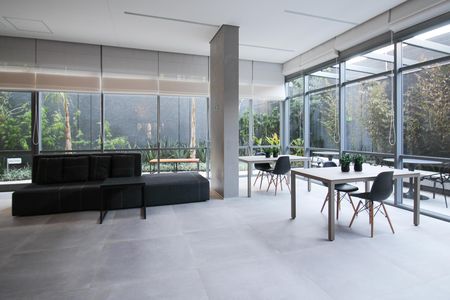Studio à venda com 27m², 1 quarto e 1 vaga Studio à venda com 27m², 1 quarto e 1 vagaÁrea comum - Salão de festas