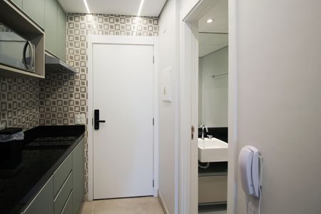Cozinha de kitnet/studio à venda com 1 quarto, 27m² em Indianópolis, São Paulo