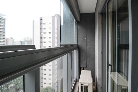 Varanda de kitnet/studio à venda com 1 quarto, 27m² em Indianópolis, São Paulo