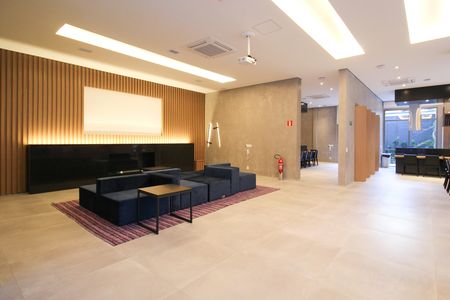Studio à venda com 27m², 1 quarto e 1 vaga Studio à venda com 27m², 1 quarto e 1 vagaÁrea comum - Sala de Cinema