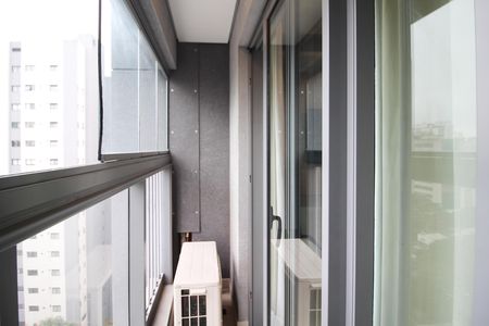 Studio à venda com 27m², 1 quarto e 1 vaga Studio à venda com 27m², 1 quarto e 1 vagaVaranda