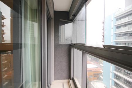 Varanda de kitnet/studio à venda com 1 quarto, 27m² em Indianópolis, São Paulo