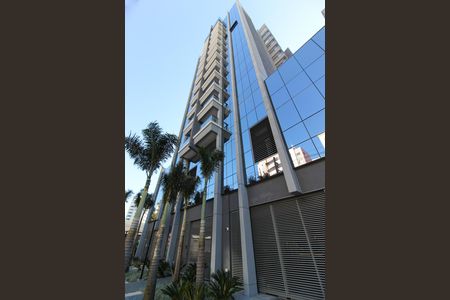 Studio à venda com 27m², 1 quarto e 1 vaga Studio à venda com 27m², 1 quarto e 1 vagaFachada