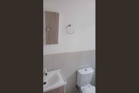 Banheiro de apartamento para alugar com 1 quarto, 30m² em Cidade Baixa, Porto Alegre
