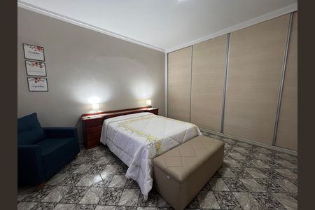 Casa à venda com 283m², 6 quartos e 3 vagas