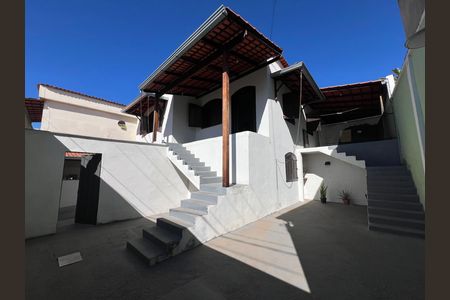 Casa à venda com 6 quartos, 283m² em Jaqueline, Belo Horizonte