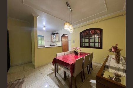 Casa à venda com 283m², 6 quartos e 3 vagas