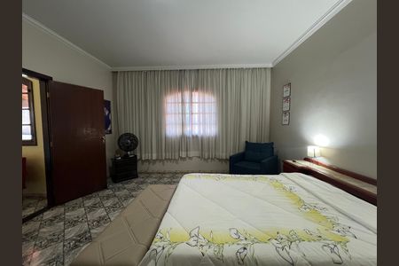 Casa à venda com 283m², 6 quartos e 3 vagas