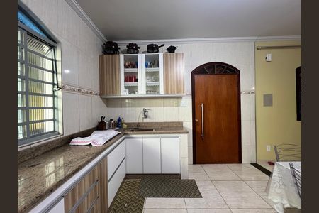 Casa à venda com 6 quartos, 283m² em Jaqueline, Belo Horizonte