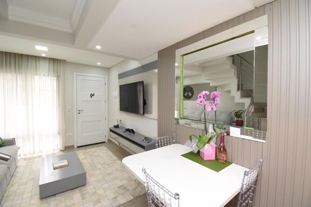 Casa de condomínio para alugar com 100m², 2 quartos e 1 vagaSala