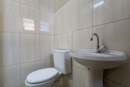 Casa para alugar com 130m², 3 quartos e 1 vaga Casa para alugar com 130m², 3 quartos e 1 vagaBanheiro da Suíte