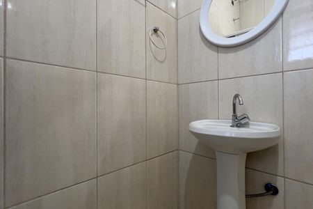 Casa para alugar com 130m², 3 quartos e 1 vaga Casa para alugar com 130m², 3 quartos e 1 vagaBanheiro