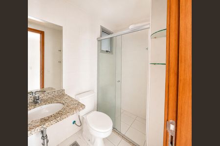 Banheiro de apartamento para alugar com 2 quartos, 61m² em Vila Froes, Goiânia