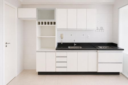 Apartamento para alugar com 55m², 2 quartos e 2 vagas Apartamento para alugar com 55m², 2 quartos e 2 vagasCozinha