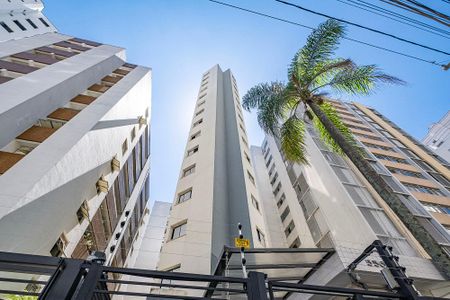 Apartamento para alugar com 76m², 2 quartos e 2 vagas Apartamento para alugar com 76m², 2 quartos e 2 vagasFachada