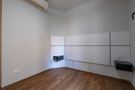 Apartamento para alugar com 76m², 2 quartos e 2 vagas Apartamento para alugar com 76m², 2 quartos e 2 vagasSuíte
