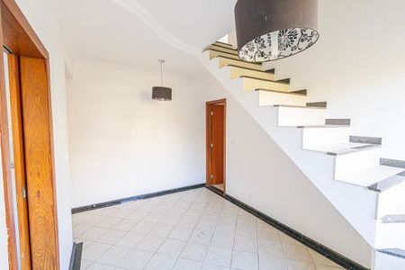 Apartamento para alugar com 100m², 3 quartos e 2 vagasSala