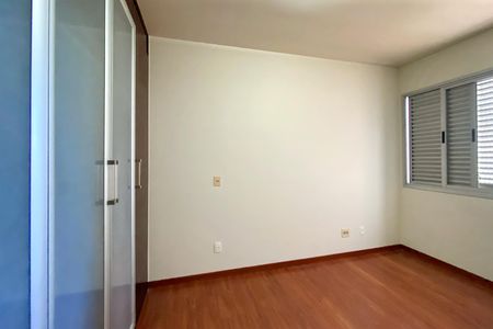 Apartamento à venda com 100m², 3 quartos e 2 vagas Apartamento à venda com 100m², 3 quartos e 2 vagasSuite 1