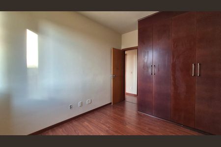 Apartamento para alugar com 100m², 3 quartos e 2 vagasQuarto
