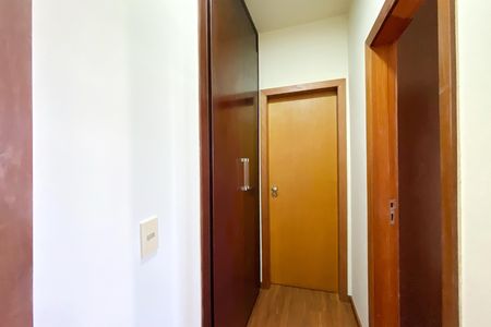 Apartamento à venda com 100m², 3 quartos e 2 vagas Apartamento à venda com 100m², 3 quartos e 2 vagasCorredor
