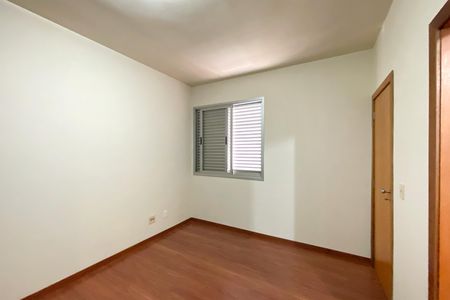 Apartamento à venda com 100m², 3 quartos e 2 vagas Apartamento à venda com 100m², 3 quartos e 2 vagasSuite 1