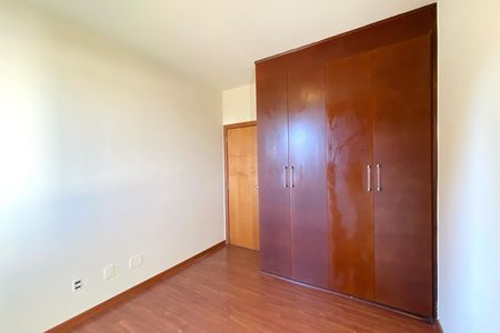 Apartamento à venda com 100m², 3 quartos e 2 vagas Apartamento à venda com 100m², 3 quartos e 2 vagasQuarto 2