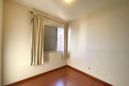 Apartamento à venda com 100m², 3 quartos e 2 vagas Apartamento à venda com 100m², 3 quartos e 2 vagasQuarto 2