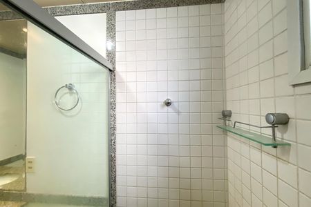 Apartamento à venda com 100m², 3 quartos e 2 vagas Apartamento à venda com 100m², 3 quartos e 2 vagasBanheiro da Suíte 1