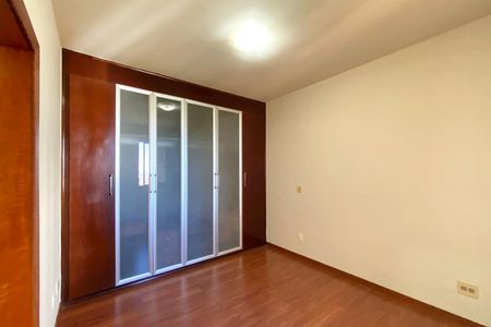 Apartamento à venda com 100m², 3 quartos e 2 vagas Apartamento à venda com 100m², 3 quartos e 2 vagasSuite 1