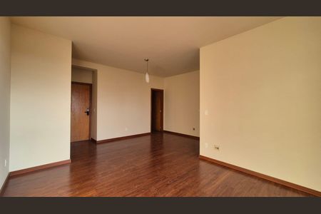 Sala de apartamento para alugar com 3 quartos, 100m² em Belvedere, Belo Horizonte