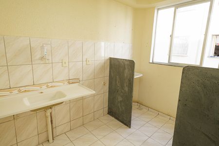 Cozinha de apartamento para alugar com 2 quartos, 55m² em Paciência, Rio de Janeiro