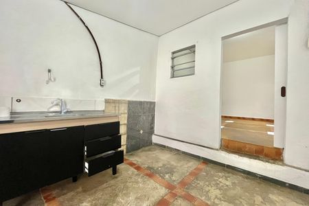 Cozinha de casa para alugar com 1 quarto, 42m² em Conjunto Residencial Jardim Canaa, São Paulo