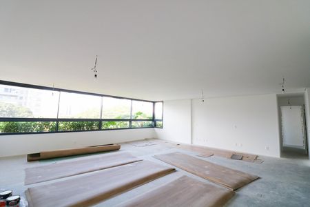 Apartamento à venda com 201m², 3 quartos e 3 vagas Apartamento à venda com 201m², 3 quartos e 3 vagasSala / Cozinha