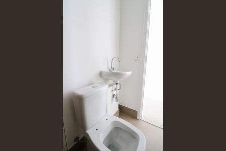 Apartamento à venda com 201m², 3 quartos e 3 vagas Apartamento à venda com 201m², 3 quartos e 3 vagasBanheiro de serviço