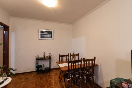 Apartamento à venda com 104m², 2 quartos e 2 vagasSala
