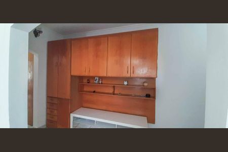 Closed da Suíte 1 de casa à venda com 4 quartos, 403m² em City Bussocaba, Osasco