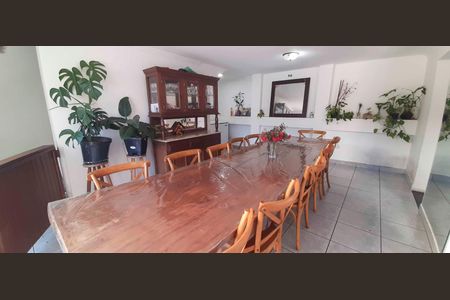 Casa à venda com 403m², 4 quartos e 12 vagas