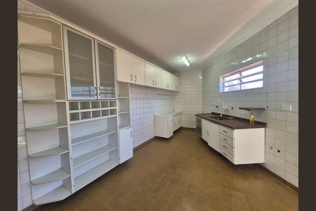 Casa para alugar com 3 quartos, 170m² em Vila Morse, São Paulo