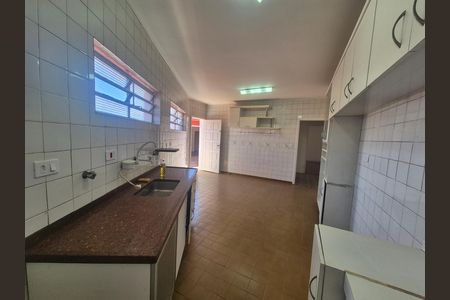 Casa para alugar com 170m², 3 quartos e 4 vagas
