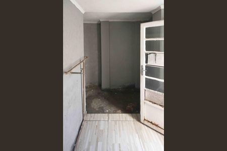 Casa para alugar com 60m², 1 quarto e sem vaga
