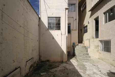 Casa para alugar com 60m², 1 quarto e sem vaga