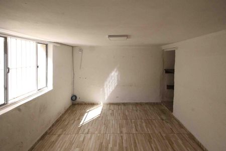 Casa para alugar com 60m², 1 quarto e sem vaga