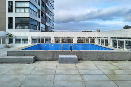 Apartamento para alugar com 94m², 2 quartos e 2 vagasÁrea comum - Piscina