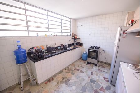 Cozinha de casa para alugar com 4 quartos, 480m² em Jardim Santa Cruz, Taubaté
