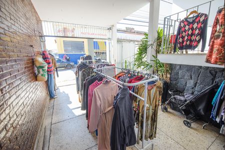 Garagem de casa para alugar com 4 quartos, 480m² em Jardim Santa Cruz, Taubaté